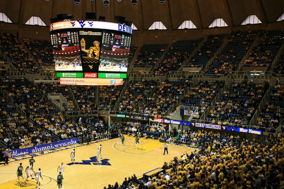 P10室内全彩显示屏｜体育场显示屏